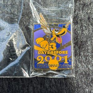 Pluto Disney Land‎ 2001 Park Grand Opening Countdown Pin Tokyo DisneyLand
